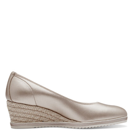 Дамски обувки на платформа Tamaris Essentials  златисти