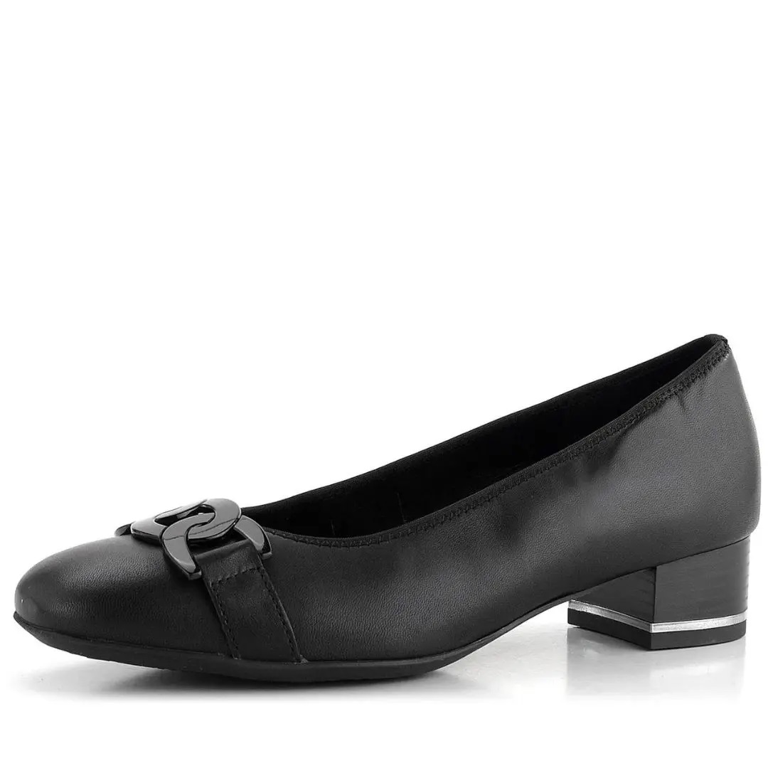 Дамски обувки на нисък ток Ara естествена кожа черни