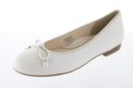 Дамски равни елегантни обувки Ara бели