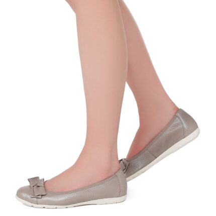 Дамски обувки Caprice еленска кожа бежови