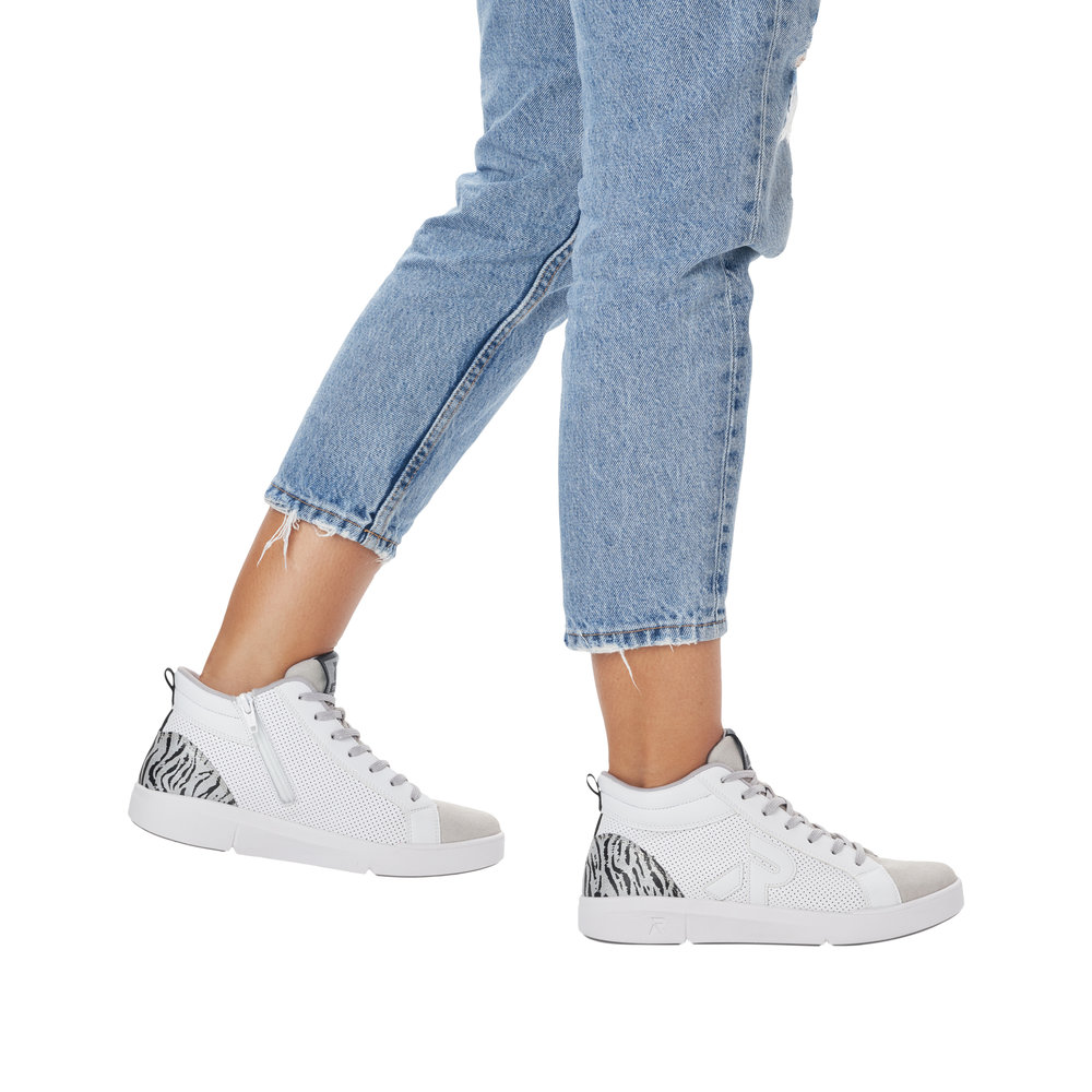 Спортни обувки Rieker  Revolution бели  41908-80