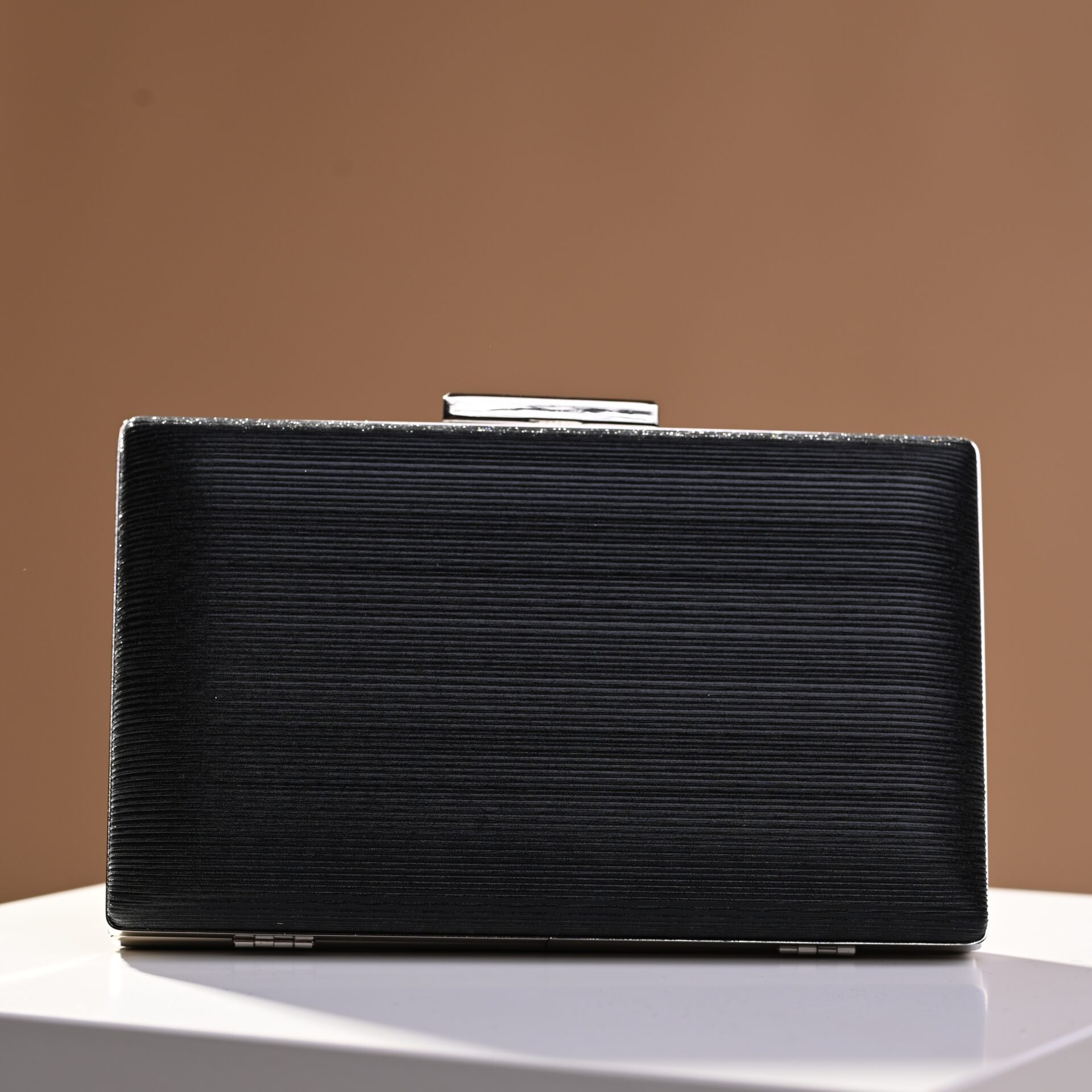 Дамска елегантна чанта Yoncy черна Дамска елегантна чанта Yoncy черна