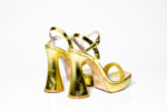 Дамски сандали на висок ток Yoncy жълти/златни