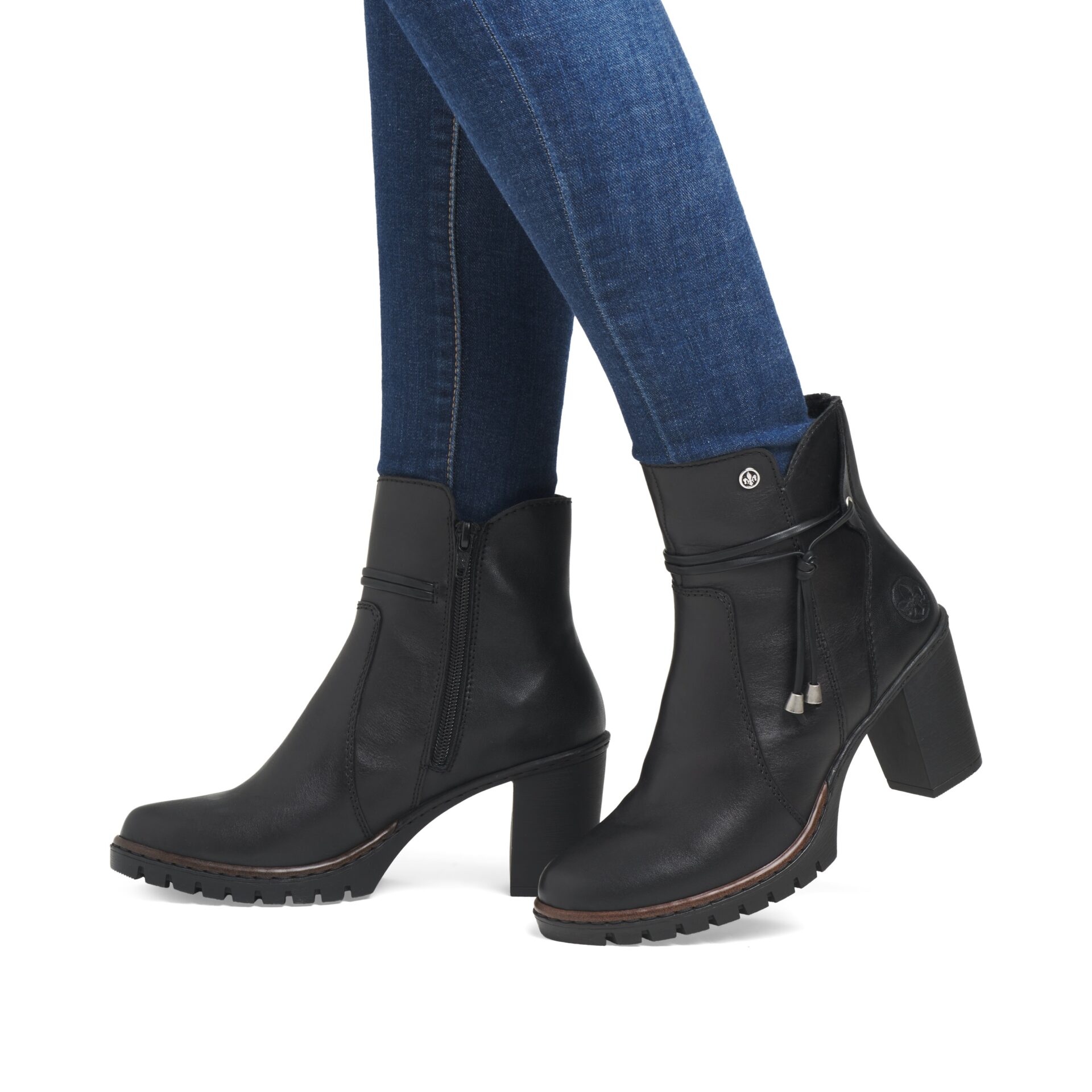 Дамски боти на ток RIEKER Y2567-00 ширина F1/2 черни