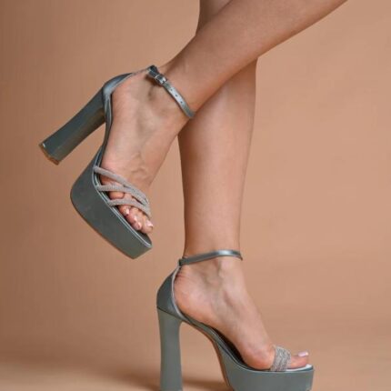 Дамски сандали на висок ток Yoncy Amelia зелени