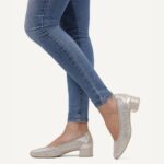 Дамски обувки естествена кожа Caprice ширина H