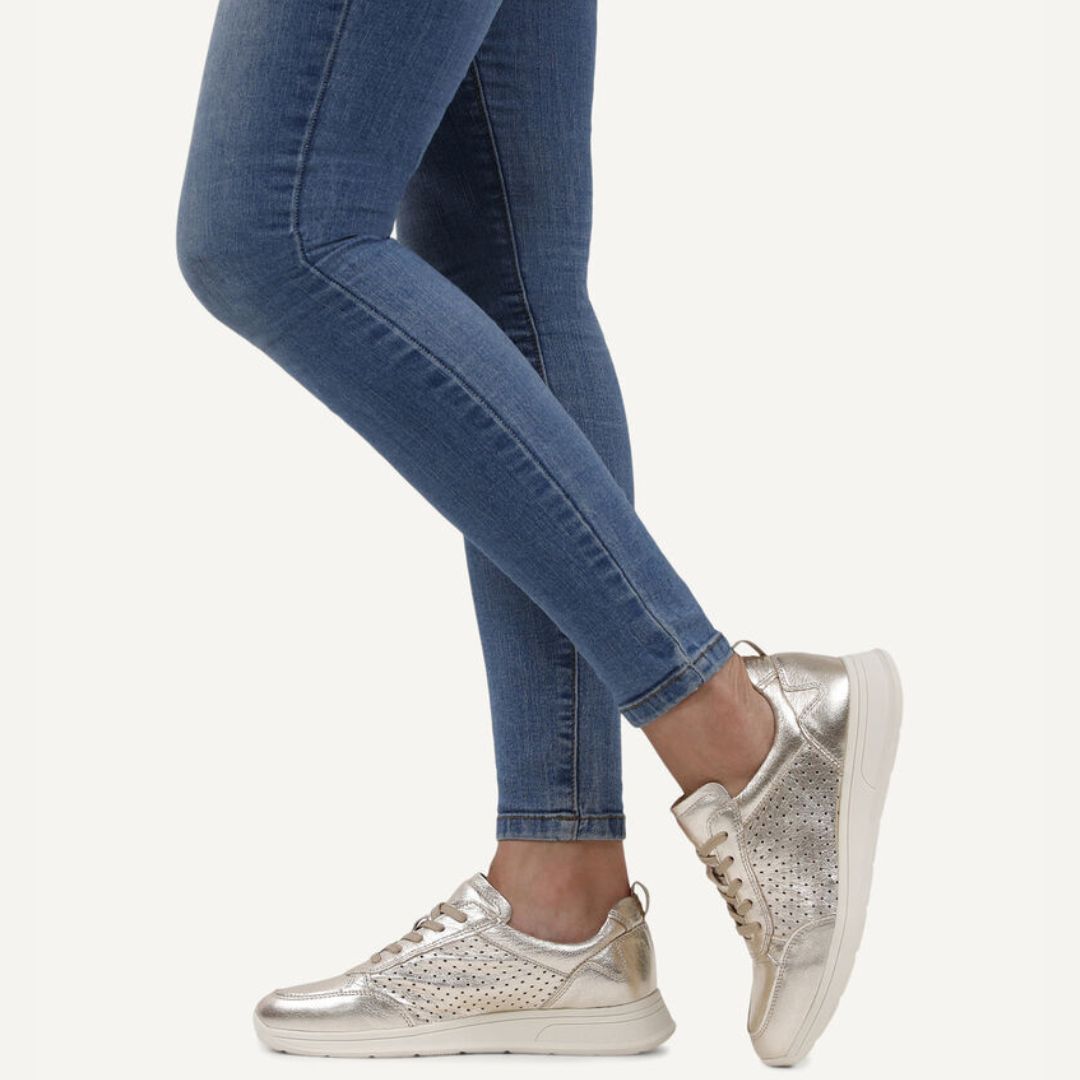 Неозаглавен дизайн (34) Дамски спортни обувки Caprice естествена кожа златисти - Image 1