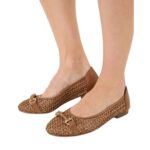 Дамски кафяви обувки Tamaris Touch-it балерина