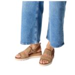 Дамски сандали на платформа Tamaris Touch-it кафяви/цветни