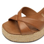 Дамски сандали на ток Tamaris Touch-it кафяви - Image 4