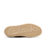 Дамски велурени обувки Clarks Torhill Bee бежови - Image 8