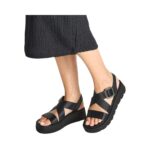 Дамски кожени сандали Tamaris Touch-it черни