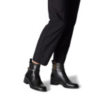 Дамски елегантни боти естествена кожа Tamaris Touch it черни - Image 4