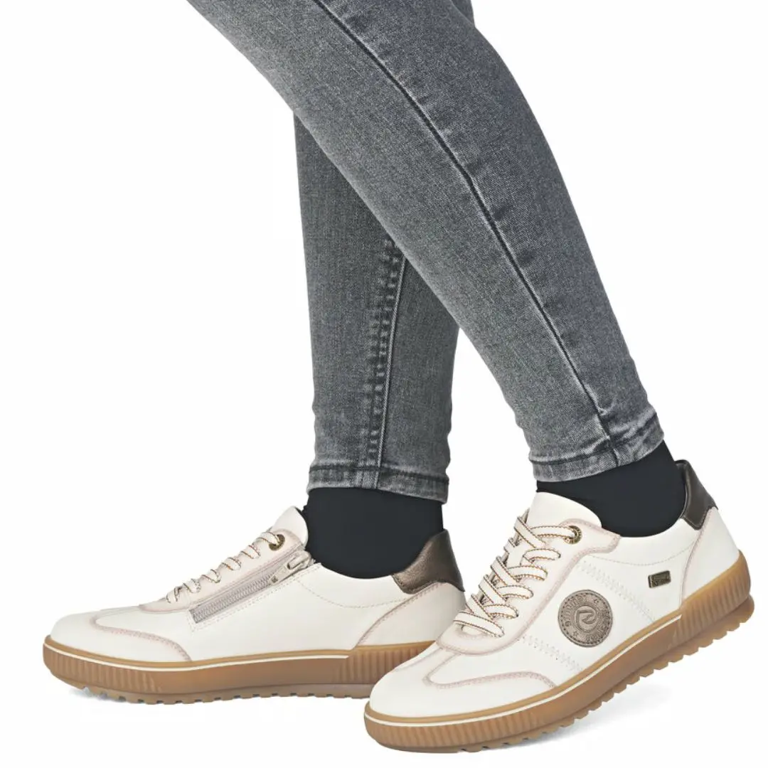 t0702-60-8.jpg Дамски спортни обувки Remonte Tex D0702-60 бежови - Image 1